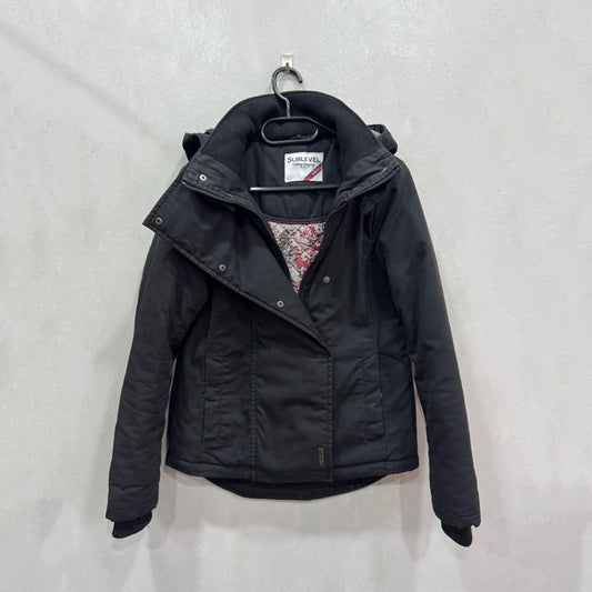 Casaco Sublevel Preto com Capuz – Tamanho Único