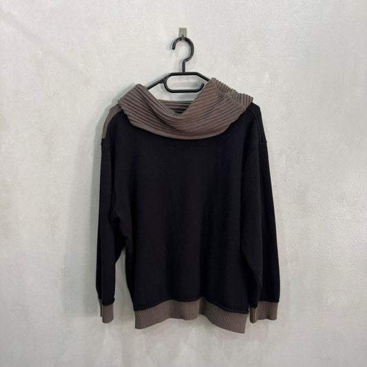 Camisola Bicolor com Gola Ampla – Tamanho Único