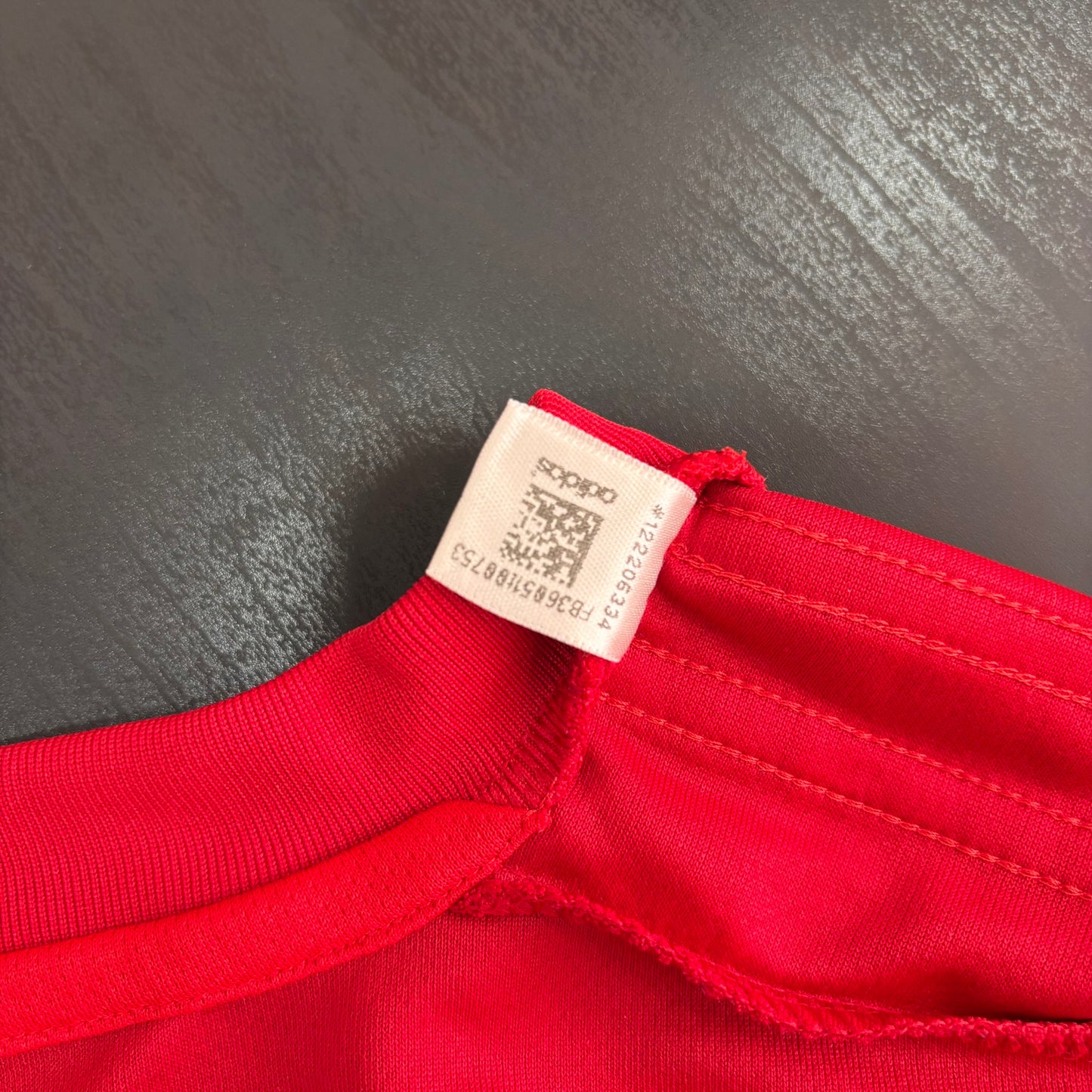 Camisola FC Bayern München Vermelha – Tamanho L