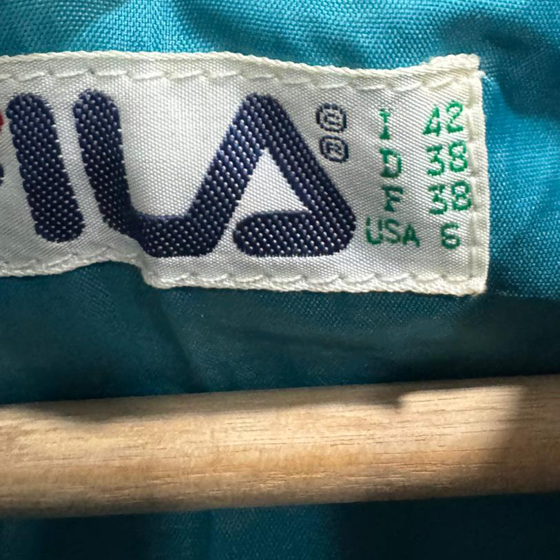 CASACO FILA VINTAGE SKIWEAR – TAMANHO 42 (USA 6)