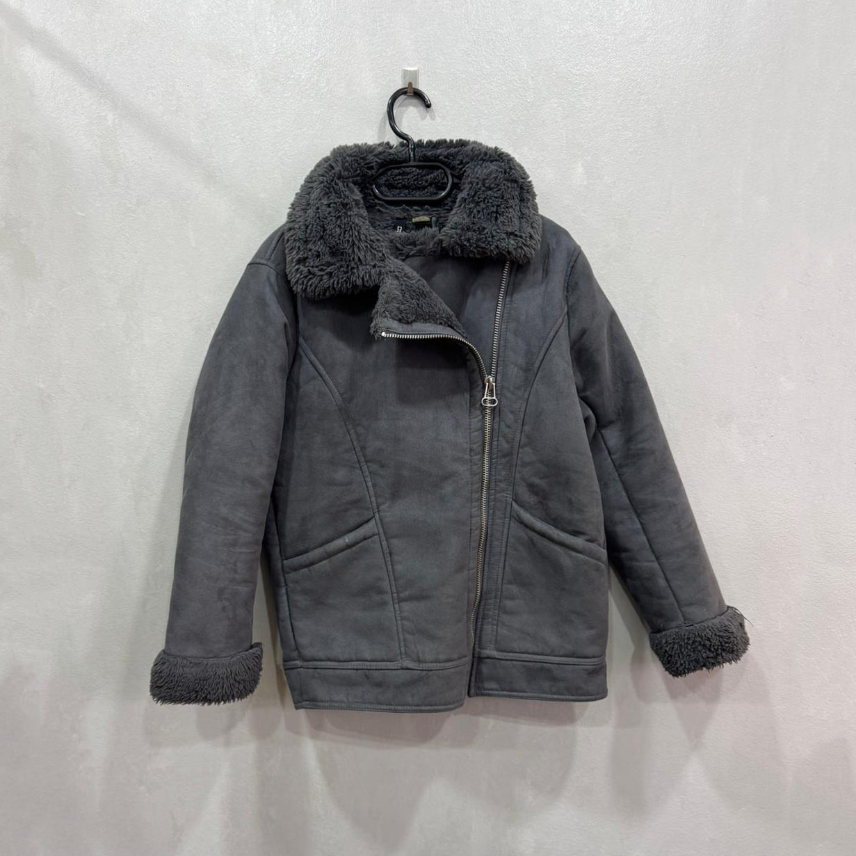 Casaco Cinzento com Forro de Pelo – Tamanho XS