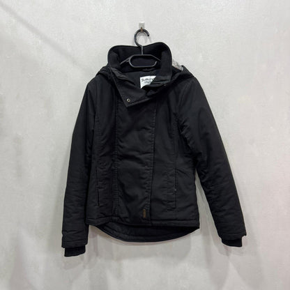 Casaco Sublevel Preto com Capuz – Tamanho Único