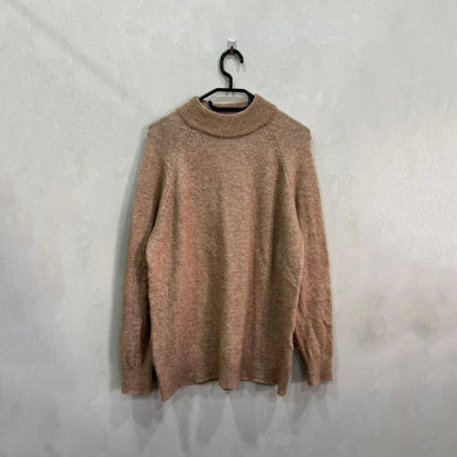 Malha Bege de Gola Alta – Tamanho M – Grade A