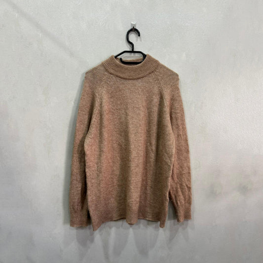 Malha Bege de Gola Alta – Tamanho M – Grade A