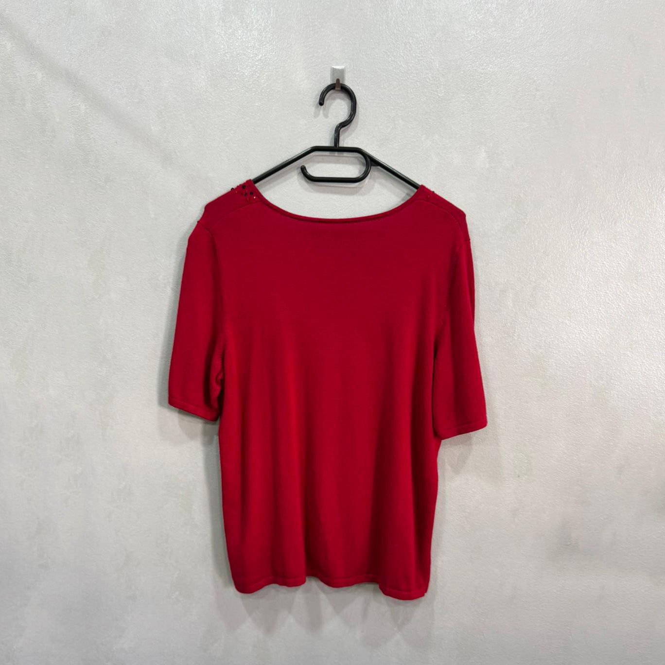 Blusa Vermelha com Aplicações de Brilho – Tam. 42 – Grade A