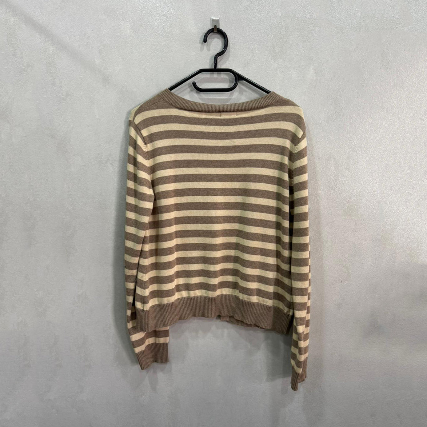 Casaco Tricot Trucco Listrado Com Bordado Floral – Tamanho 40 – Grade A