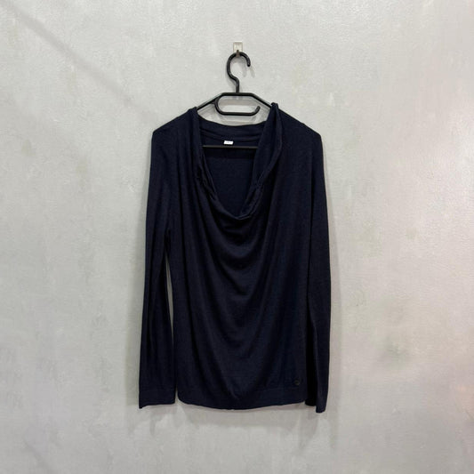 Camisola Preta em Malha com Decote Envolvente – Tamanho Único