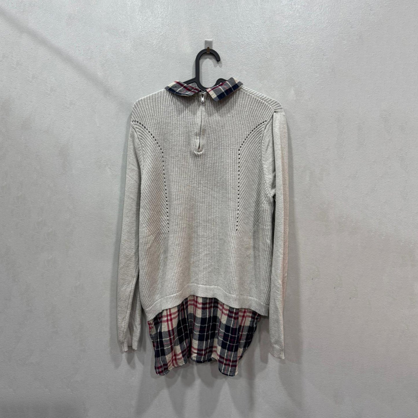 Camisola com gola xadrez Primark – Tamanho 44