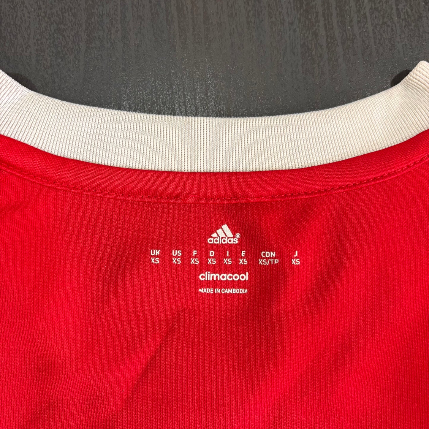 Camisola Adidas FC Bayern – Tamanho XS